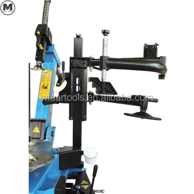 Krachtige 1,1 kW motor Automotive bandenwisselaar 220V Neig achteruit met hulp armen