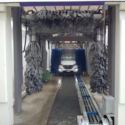 Volledig automatische tunnel autoverwasmachine Hoogdruk autoverwasmachine 10 borstels Rollover autoverwassystemen PLC-besturingssysteem