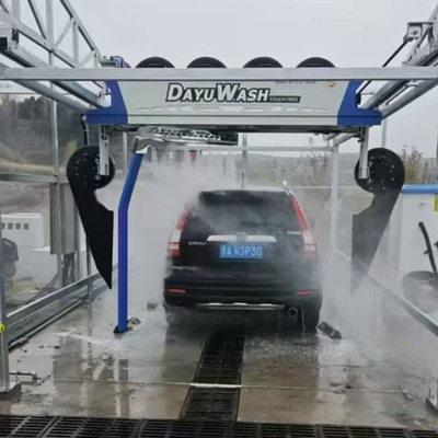 Enkele Arm Contactloze Autowasapparatuur Met 6 Drogers En 8m Lx5mm Railgrootte Contactloos Automatisch Autowas Waterterugwinningssysteem