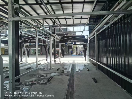 Automatische autowasstraat machine contactloze autowasapparatuur met water spoeldruk 120 bar autowaswaterterugwinningssysteem carwash robot